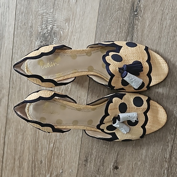Boden Tan and Black Scalloped Sandals - Picture 2 of 9
